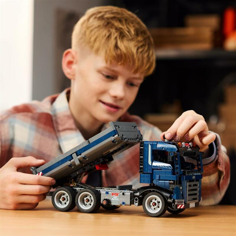 Конструктор LEGO Technic Самоскид (42203)