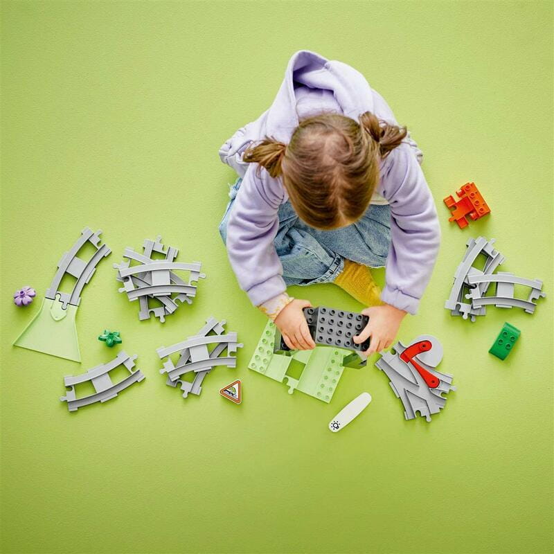 Конструктор LEGO Duplo Town Додатковий набір. Залізничний тунель та колії (10425)
