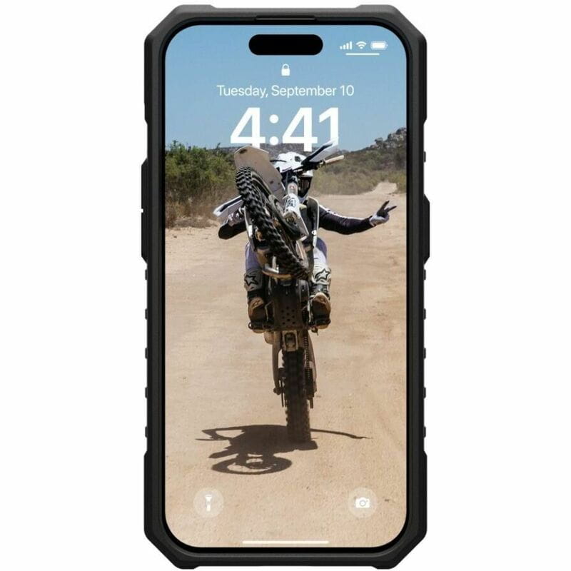 Чeхол-накладка Urban Armor Gear Pathfinder Magsafe для Apple iPhone 15 Pro White (114281114141)