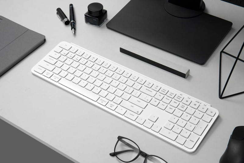 Клавиатура беспроводная Keychron B6 Pro Ultra-Slim Ivory White (B6P-K8-UA)