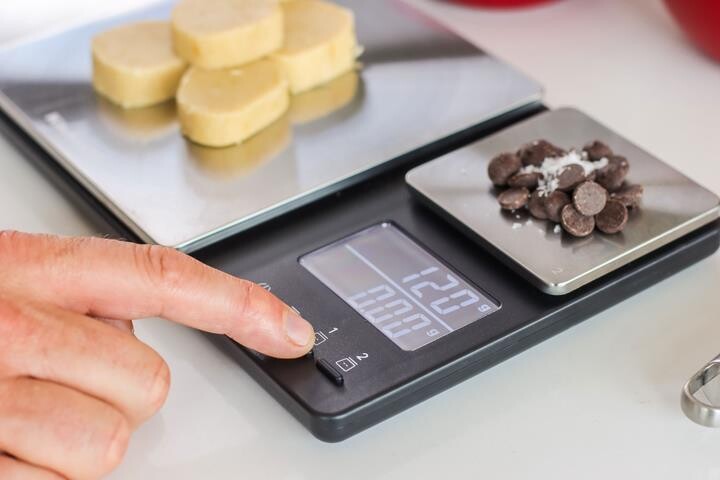 Весы KitchenAid KQ909G