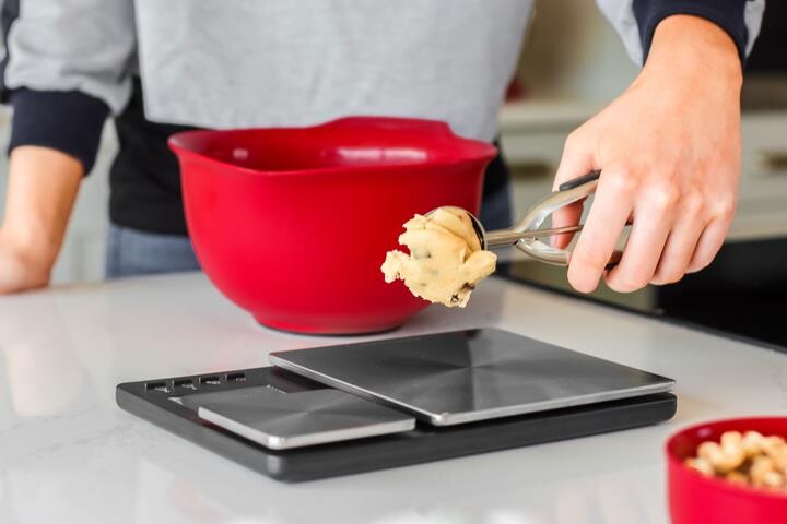 Весы KitchenAid KQ909G