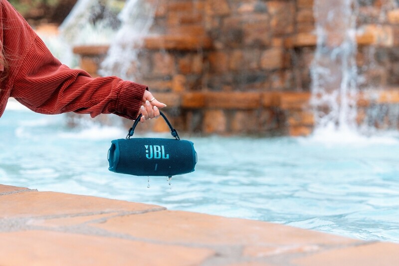Акустична система JBL Charge 6 Blue (JBLCHARGE6BLU)