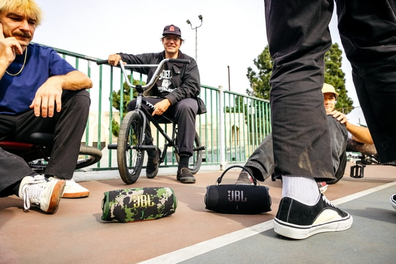 Акустическая система JBL Charge 6 Squad (JBLCHARGE6SQUAD)