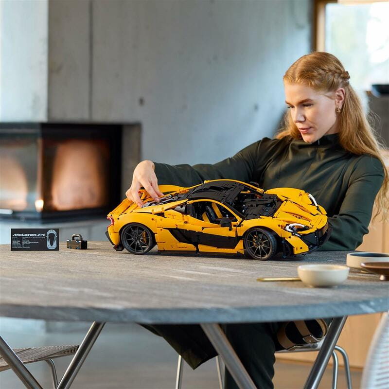 Конструктор LEGO Technic McLaren P1 (42172)
