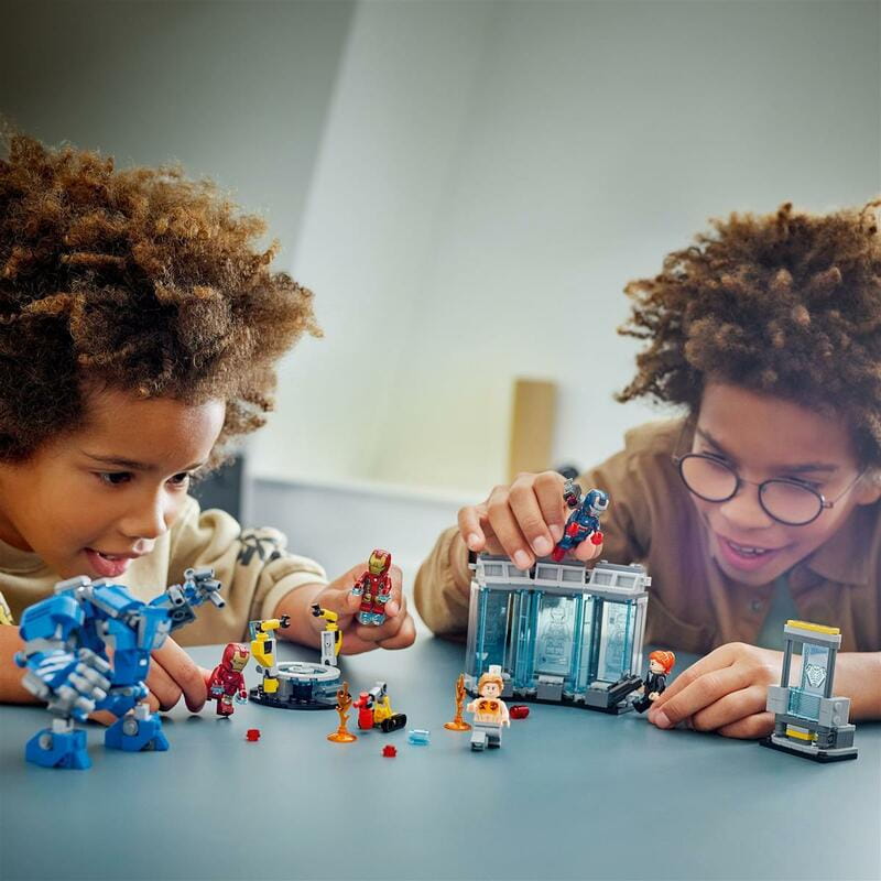 Конструктор LEGO Super Heroes Лаборатория Железного Человека: зал доспехов (76315)