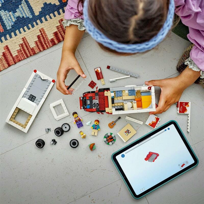 Конструктор LEGO City Пригодницький будинок на колесах для відпустки (60454)