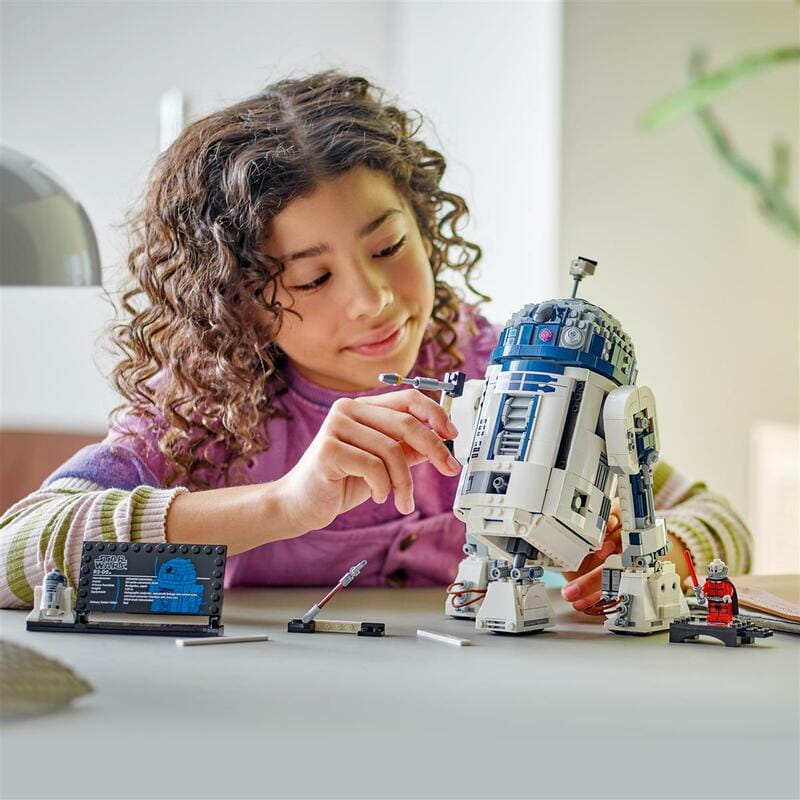 Конструктор LEGO Star Wars R2-D2 (75379)