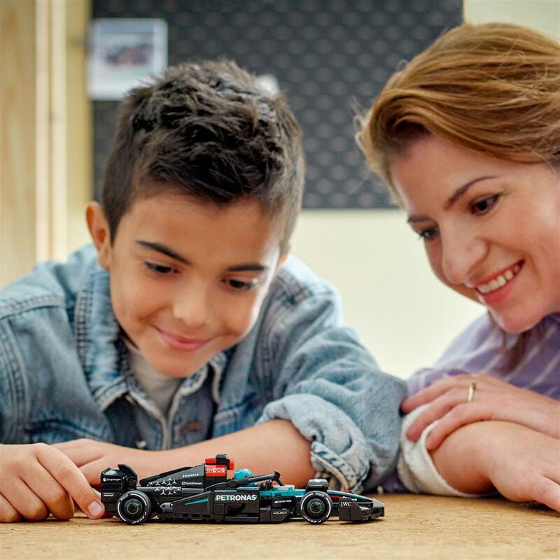 Конструктор LEGO Speed Champions Автомобіль для перегонів Mercedes-AMG F1 W15 (77244)