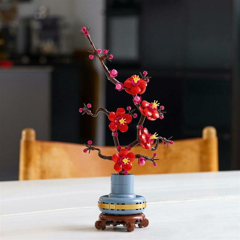Конструктор LEGO Icons Botanicals Сливовый цвет (10369)