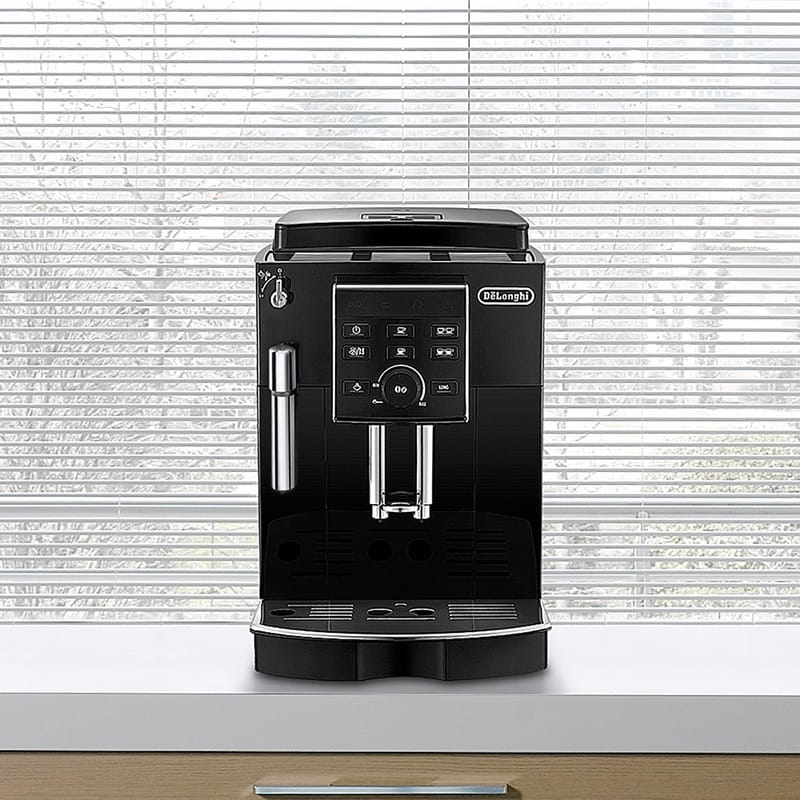 Кофемашина Delonghi ECAM 13.123 B