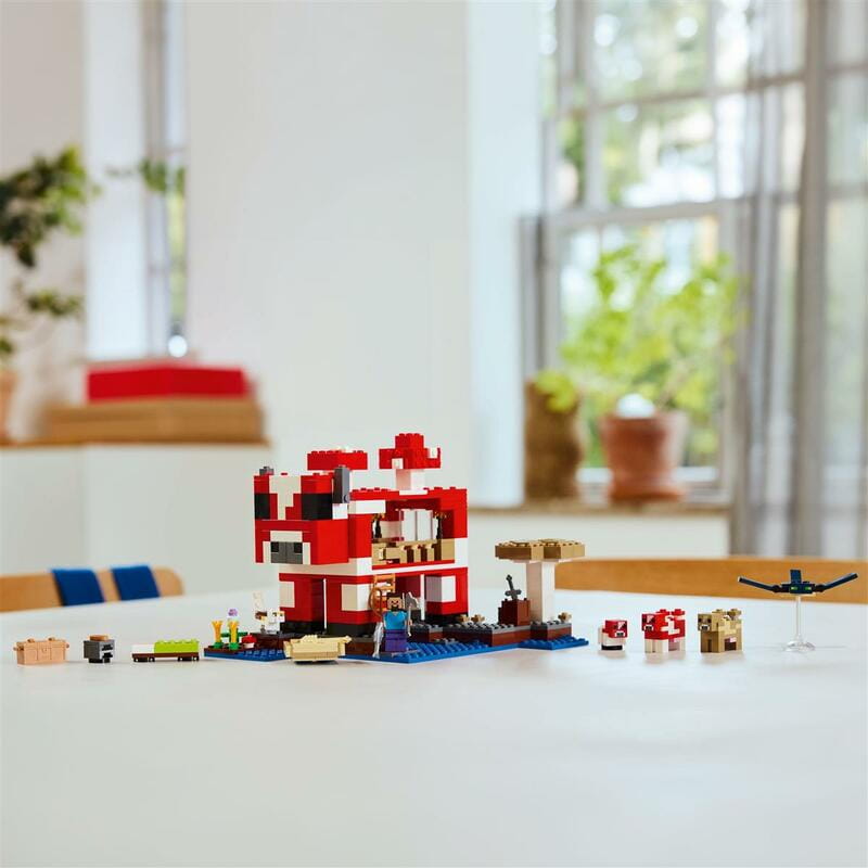 Конструктор LEGO Minecraft Грибной дом (21270)