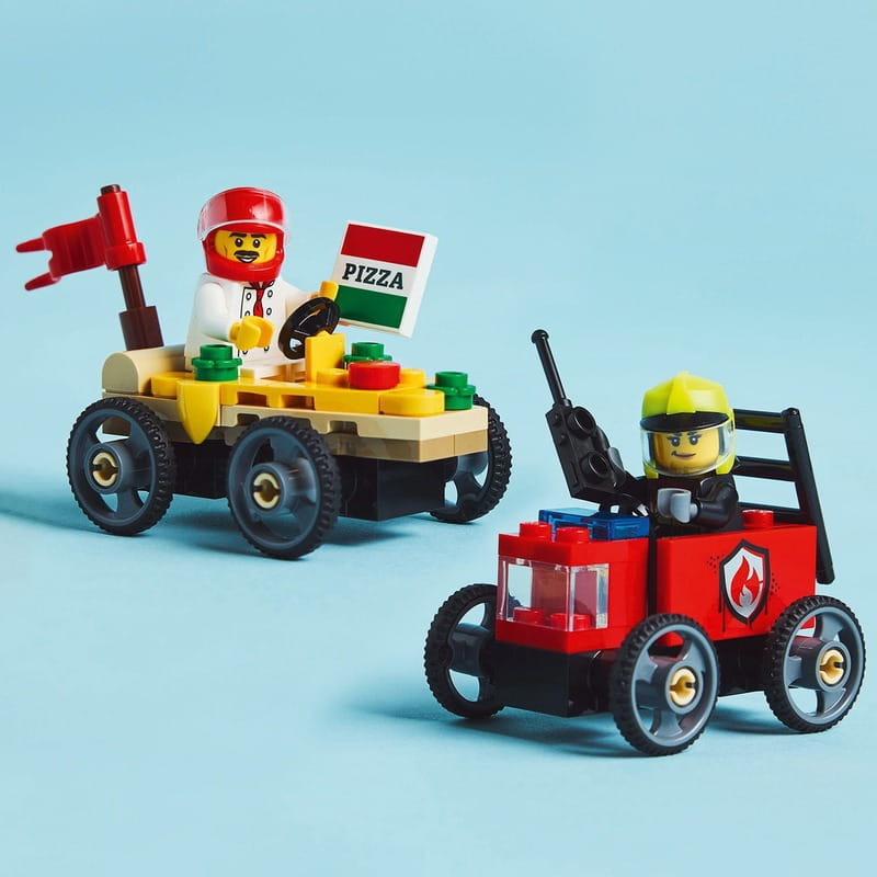 Конструктор LEGO City «Піца-авто проти пожежної машини» Набір перегонів (60458)