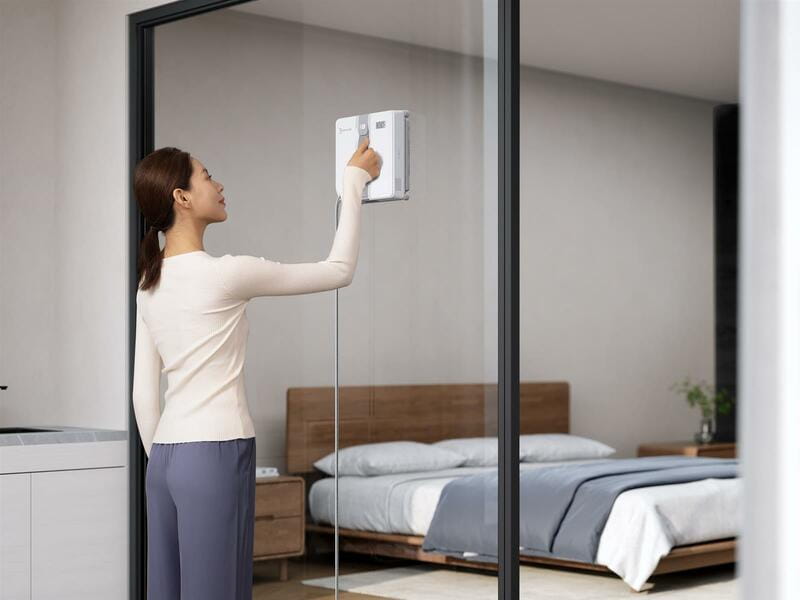 Віконний пилосос Ecovacs Winbot Mini Grey (WG841-01) - це подарунок до Робот-пилососу Ecovacs Deebot X8 Pro Omni (DEX56) Black