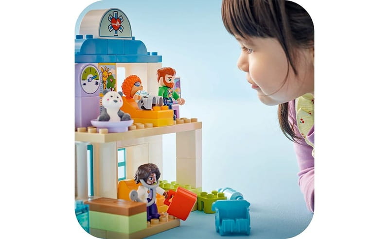Конструктор LEGO Duplo Town Уперше: візит до лікаря (10449)