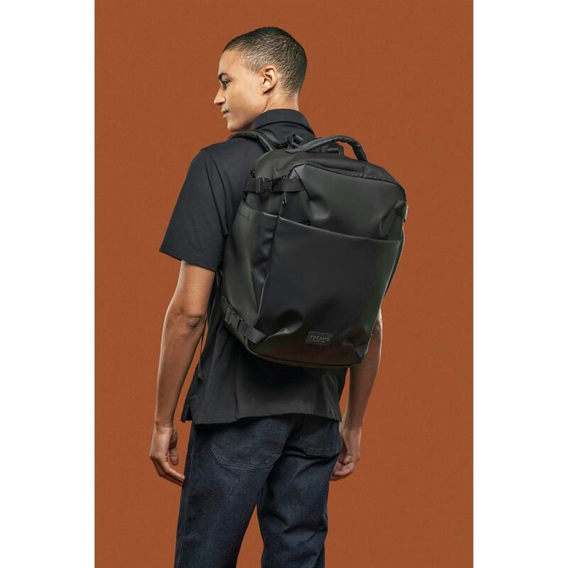 Рюкзак Tucano Tugo M Dry Cabin Luggage 15.6" Black (BKTUGDR-M-BK)