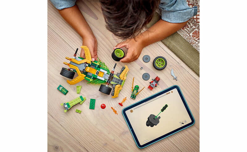 Конструктор LEGO Ninjago Автомобиль для гонки Ллойда с инерционным двигателем (71828)