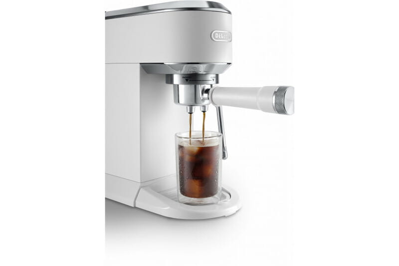Кавоварка Delonghi EC 890.WI