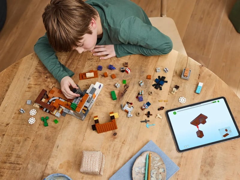 Конструктор LEGO Minecraft Заброшенная шахта в бесплодных землях (21263)