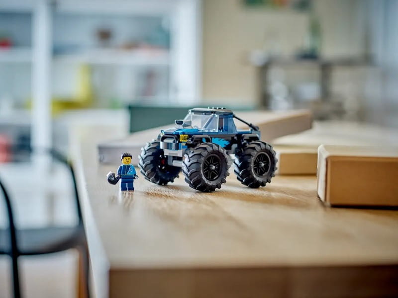 Конструктор LEGO City Синий грузовик-монстр (60402)