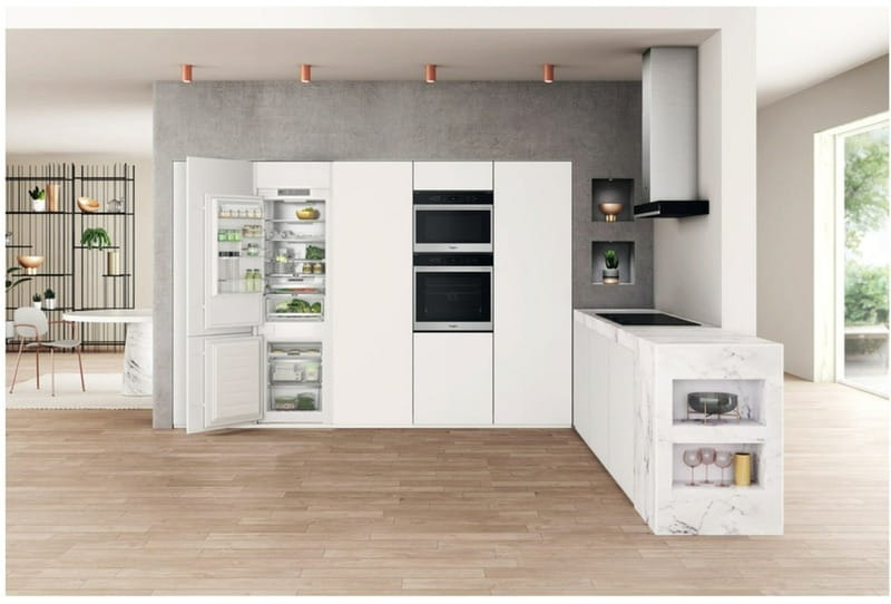 Холодильник Whirlpool WHC18 T573