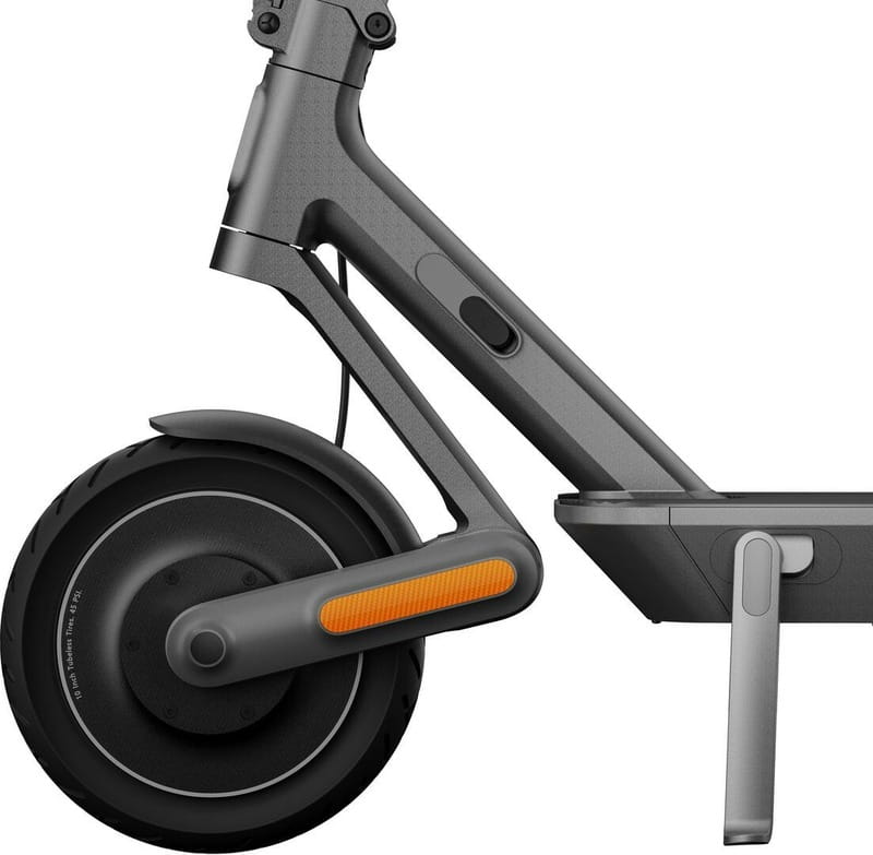 Электросамокат Xiaomi Electric Scooter 4 Ultra Black