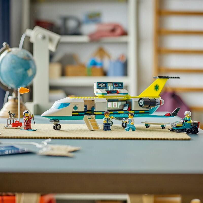 Конструктор LEGO City Літак швидкої медичної допомоги (60465)