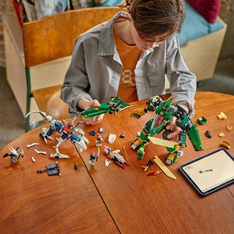 Конструктор LEGO Ninjago Реактивний робот Ллойда (71845)