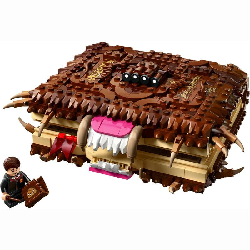 Конструктор LEGO Harry Potter Куслива Жахлива книга жахіть (76449)