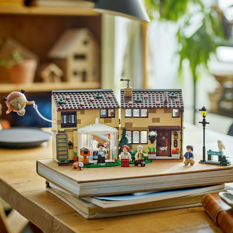 Конструктор LEGO Harry Potter Привіт-драйв: візит тітки Мардж (76451)