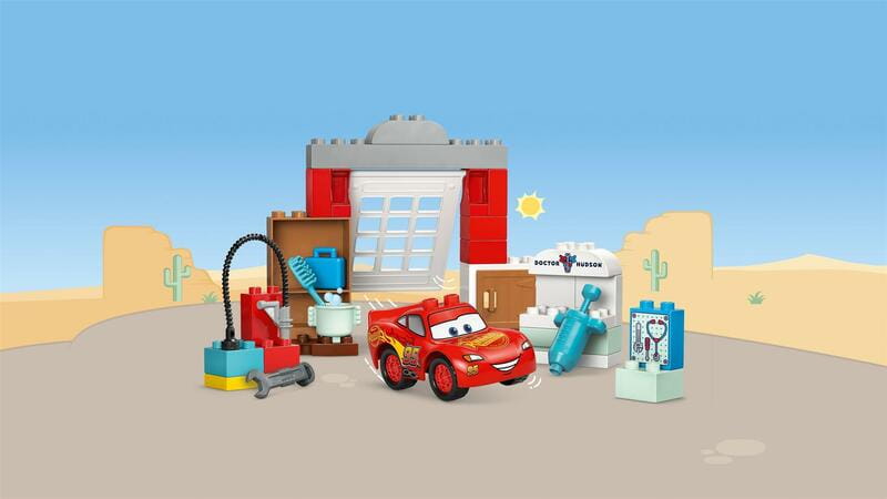 Конструктор LEGO Duplo Disney Візит МакКвіна в гараж Дока (10456)