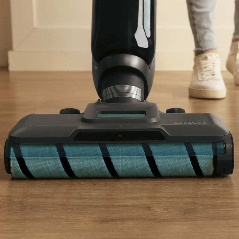 Аккумуляторный моющий пылесос Cecotec FreeGo Wash&Vacuum Spray (CCTC-05852)