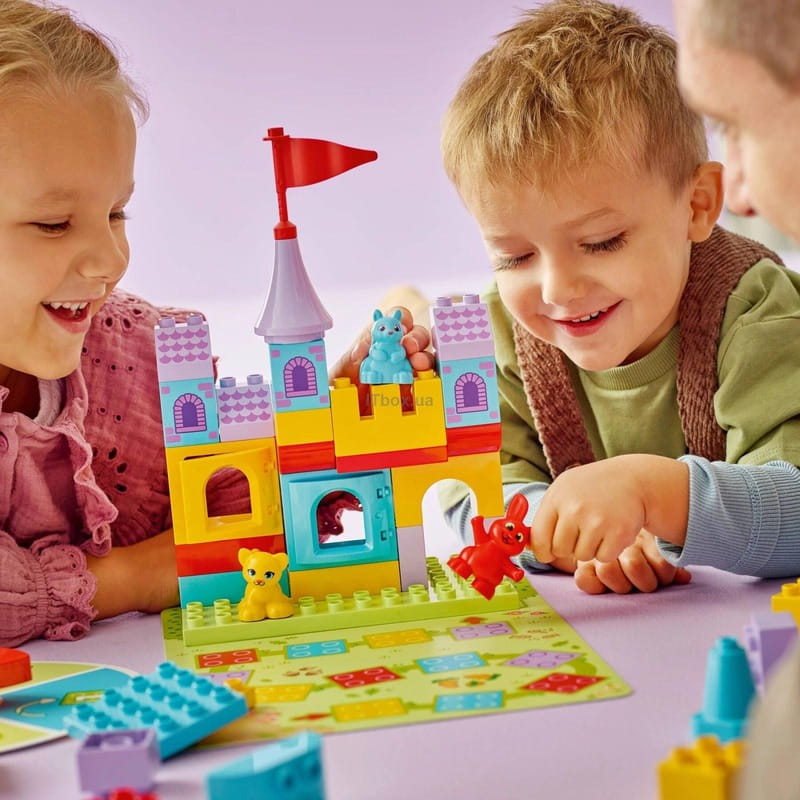 Конструктор LEGO Duplo Town Гра Замок Хопсі (10450)