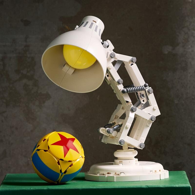 Конструктор LEGO Ideas Disney Pixar Luxo Jr. (21357)
