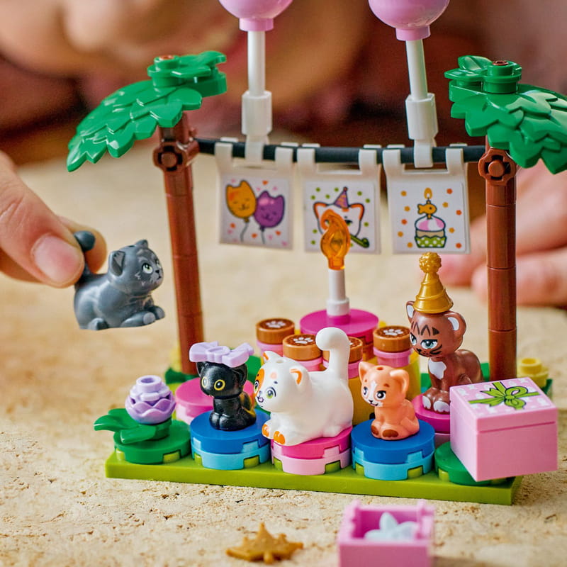 Конструктор LEGO Friends День народження кота і будинок на дереві (42666)