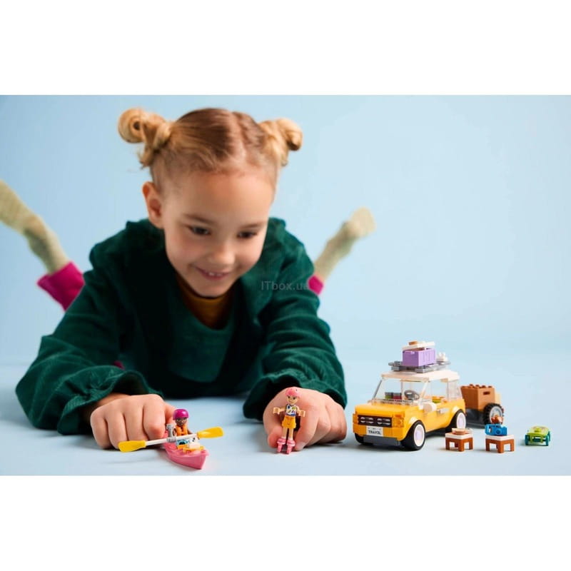 Конструктор LEGO Friends Автомобіль для подорожей із друзями (42659)