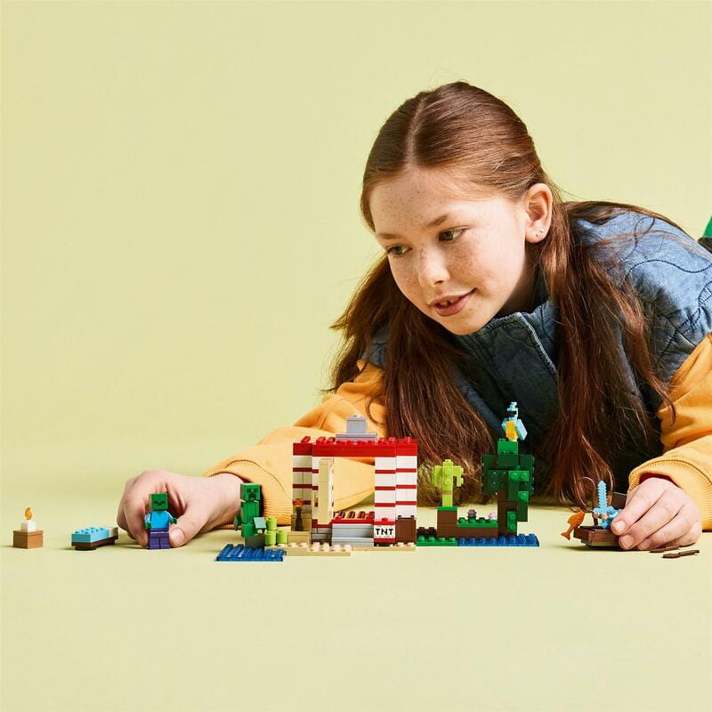 Конструктор LEGO Minecraft Будинок з вибухівки в джунглях (21275)