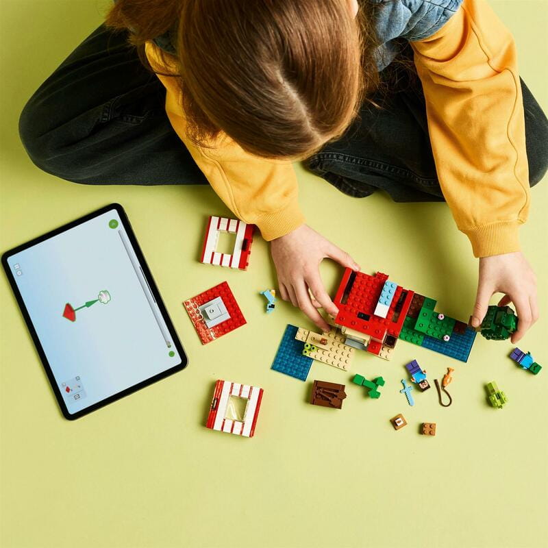 Конструктор LEGO Minecraft Будинок з вибухівки в джунглях (21275)