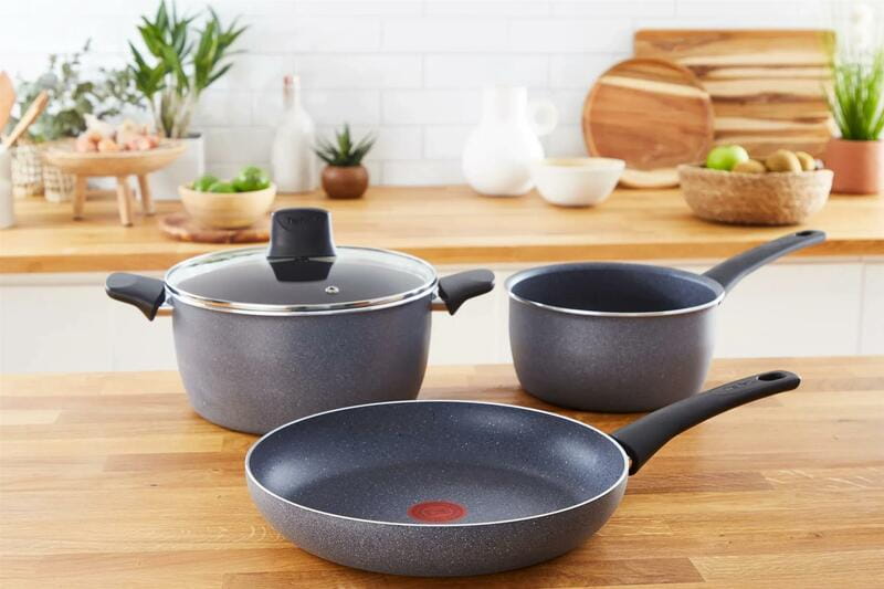 Сковорода Tefal Hard Stone 20 см (D4560253)