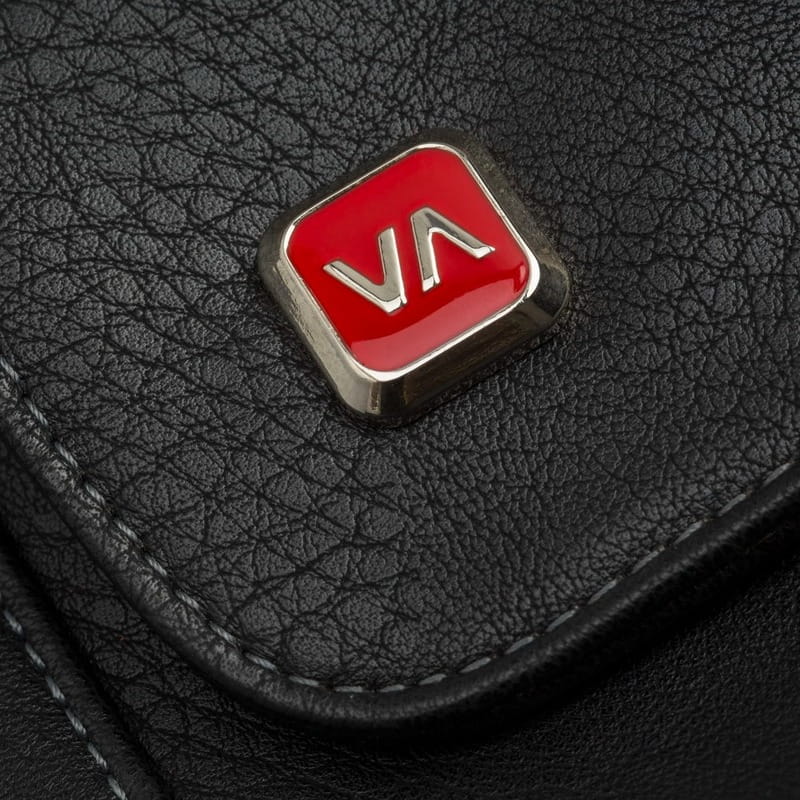 Сумка для ноутбука Rivacase Orly 8991 PU 15.6" Black