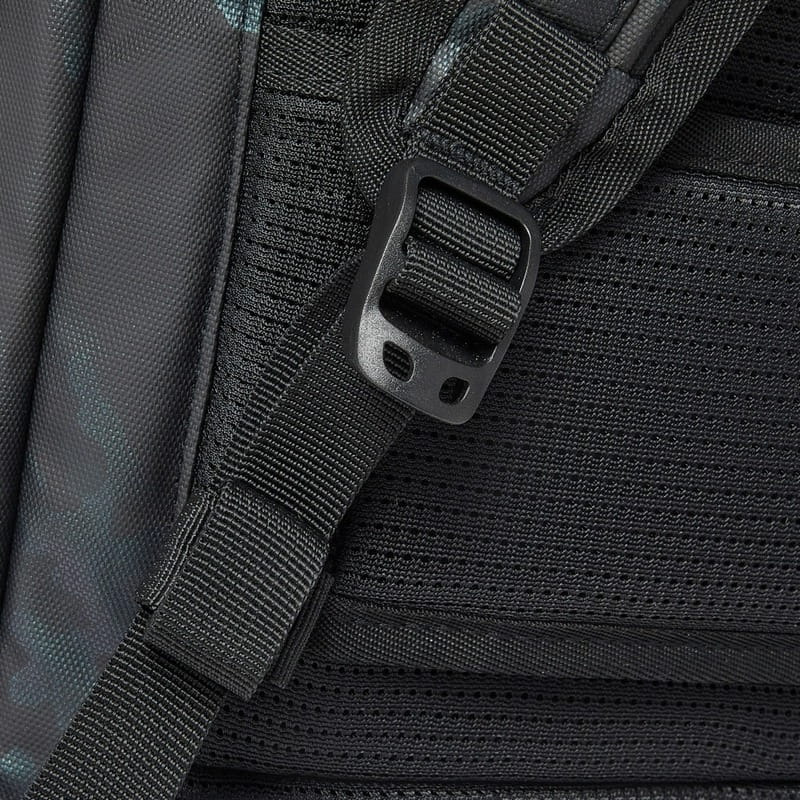 Рюкзак Rivacase Sherwood 7663 32 л Navy Camo