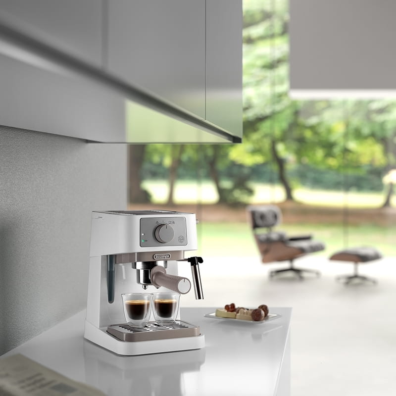 Кофеварка Delonghi EC 260 W