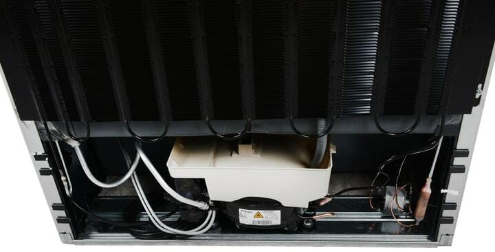 Встраиваемый холодильник Whirlpool SP40 802 EU