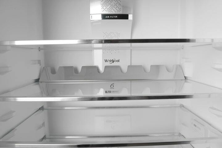 Встраиваемый холодильник Whirlpool SP40 802 EU