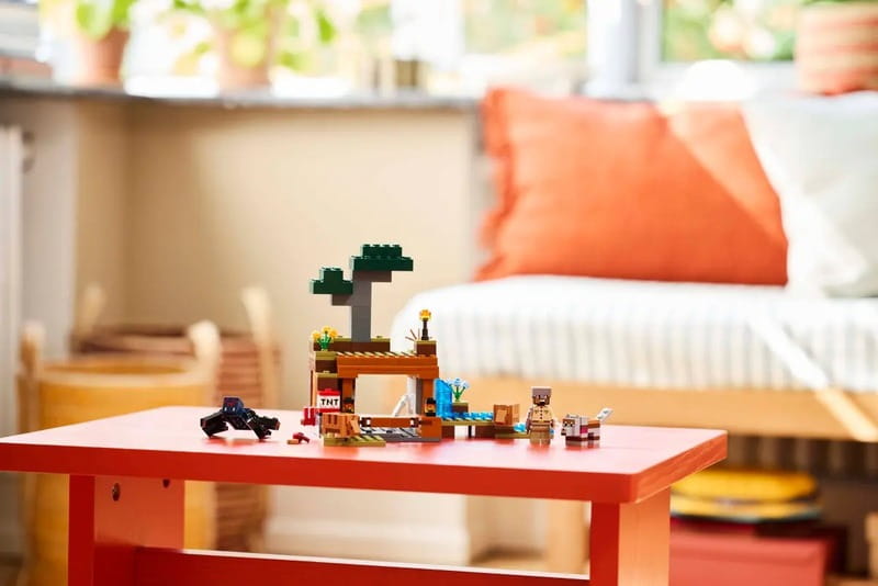 Конструктор LEGO Minecraft Шахтна експедиція Броненосець (21269)