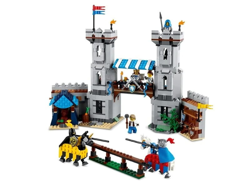 Конструктор LEGO Creator Средневековый замок с рыцарем на коне (31168)