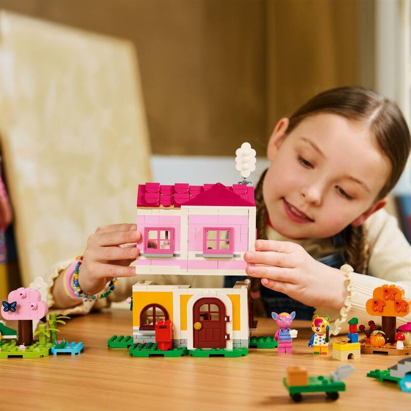 Конструктор LEGO Animal Crossing Творческие домики: сезоны развлечений (77057)