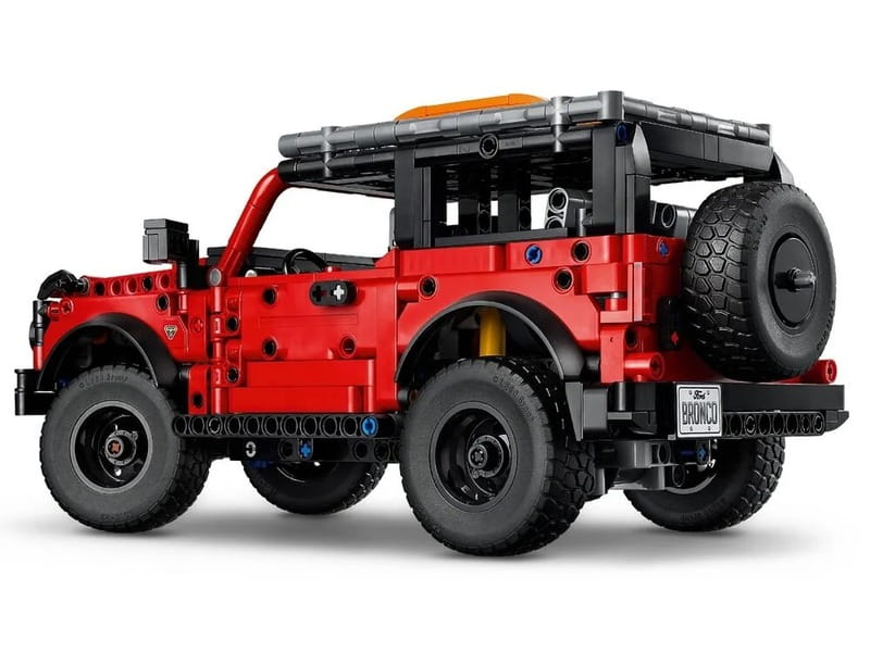 Конструктор LEGO Technic Внедорожник Ford Bronco (42213)