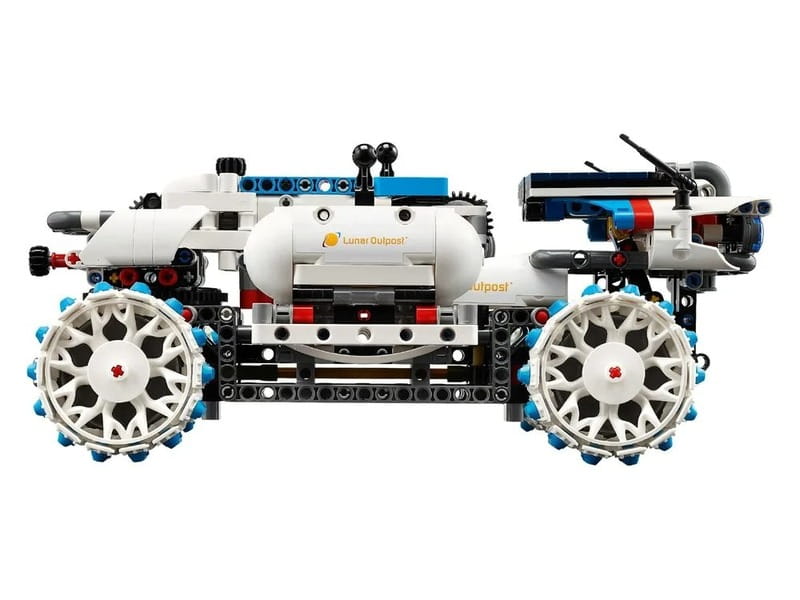 Конструктор LEGO Technic Луноход Lunar Outpost. Космический корабель (42211)