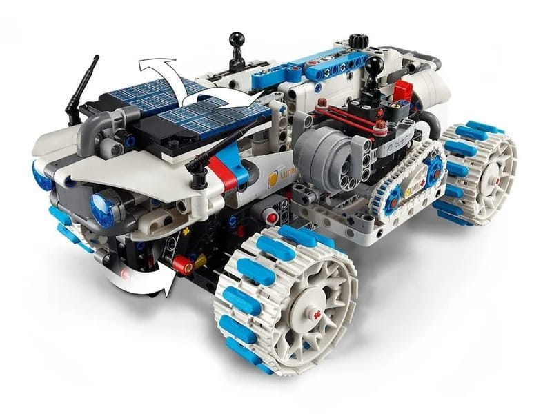 Конструктор LEGO Technic Луноход Lunar Outpost. Космический корабель (42211)